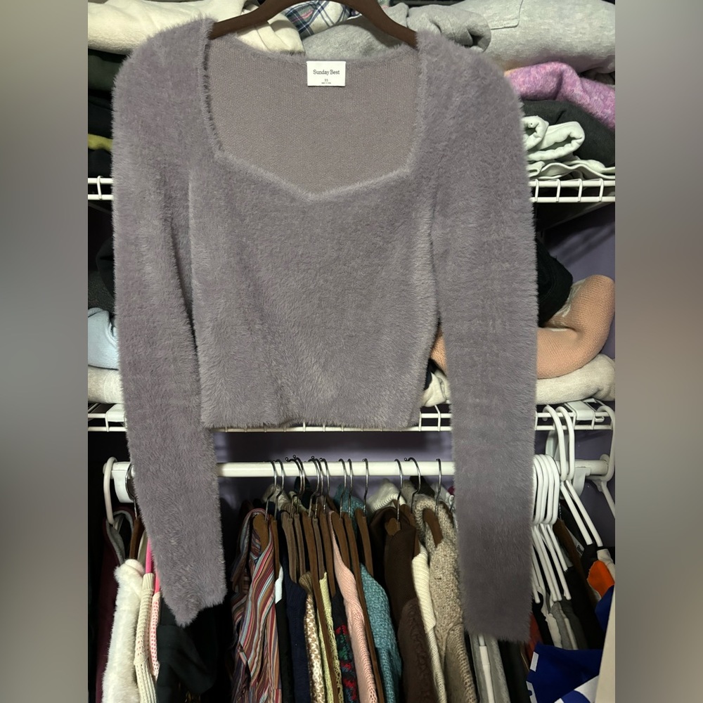 Aritzia cropped sweater